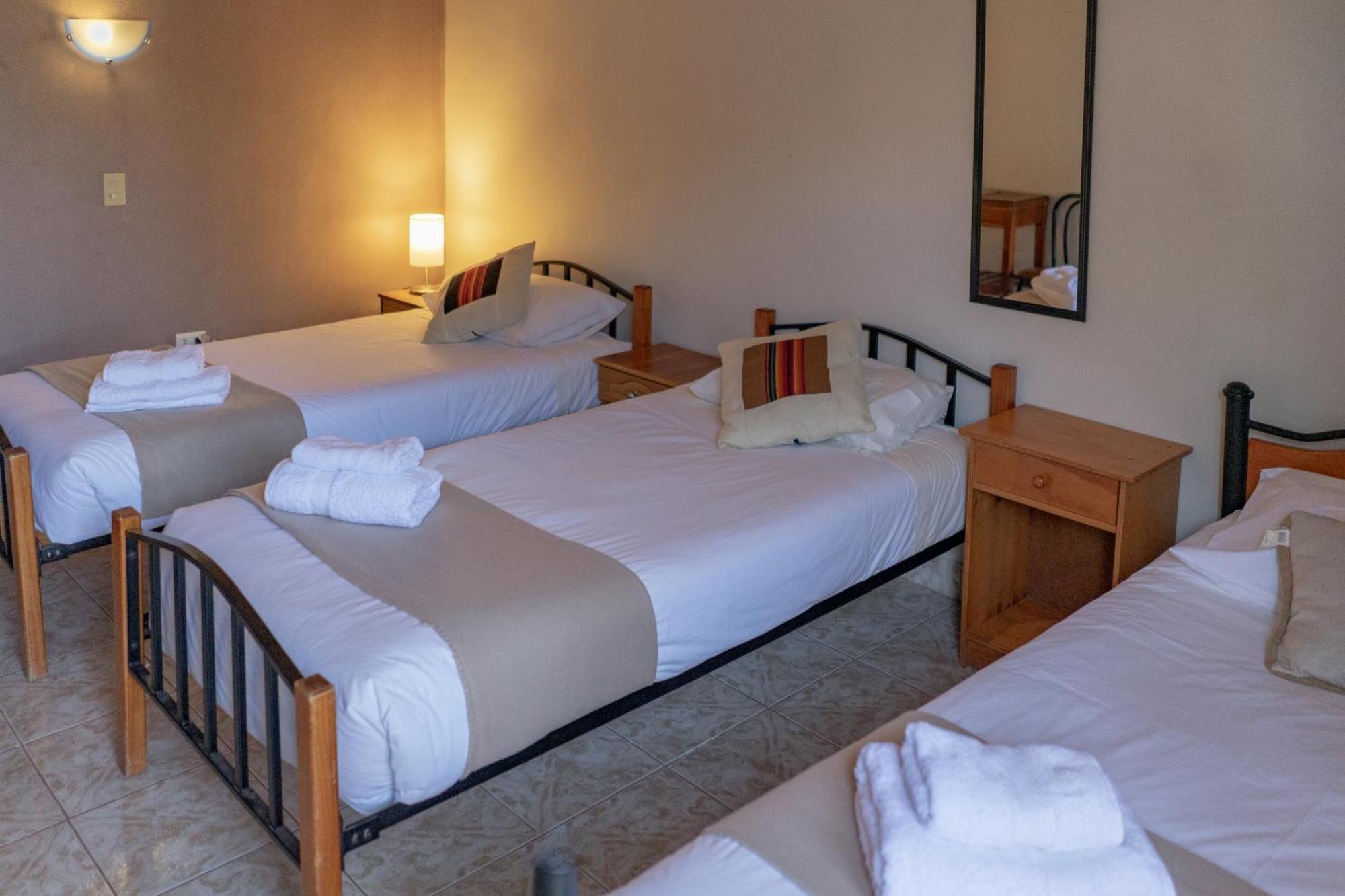 Hostal Katarpe San Pedro de Atacama Ruang foto